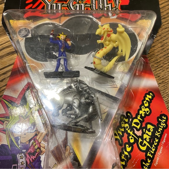 Vintage Yu-Gi-Oh Figure Set - Picture 9 of 10